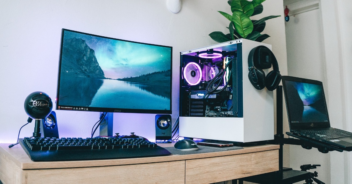 gaming pc setup image