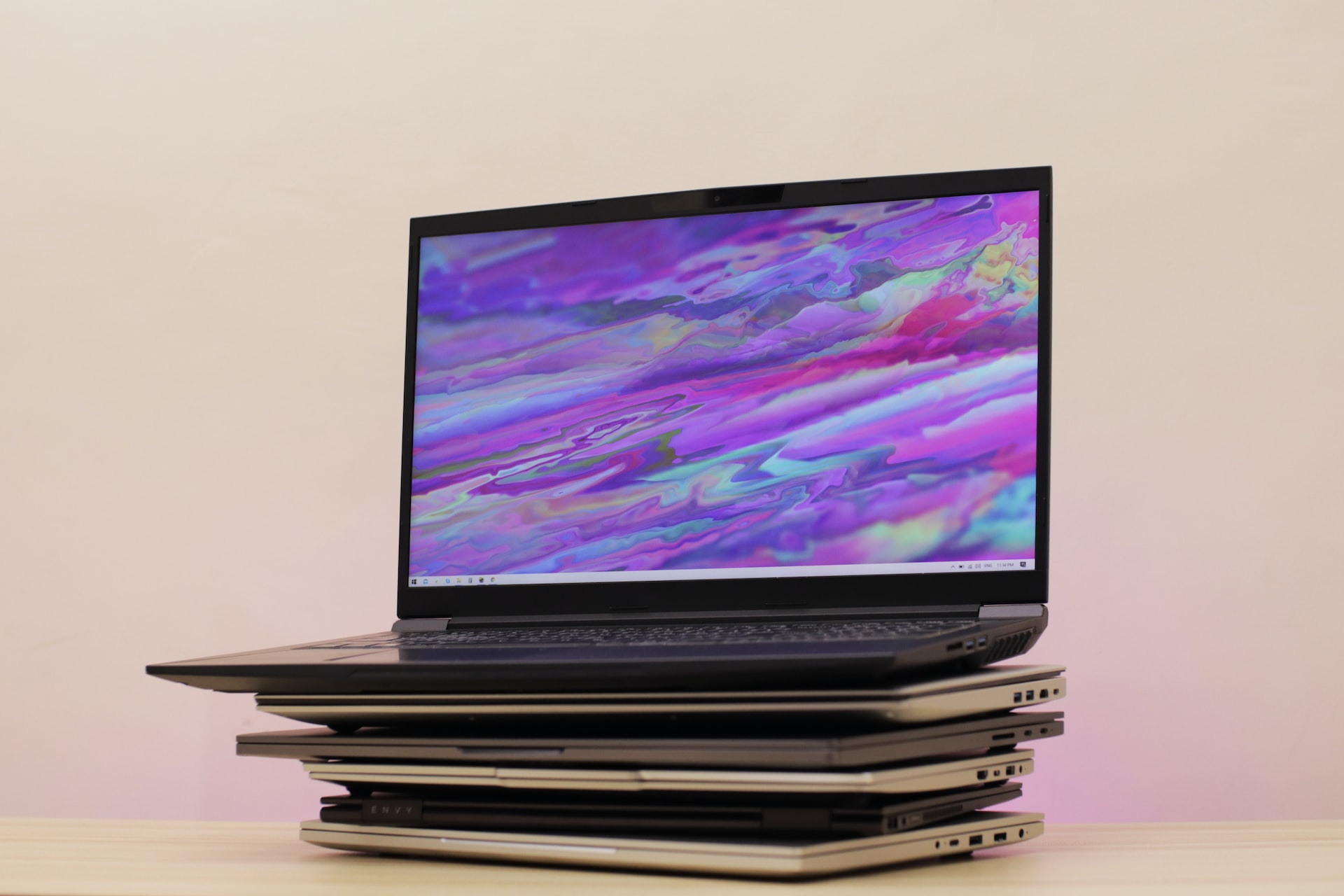 laptop pile image