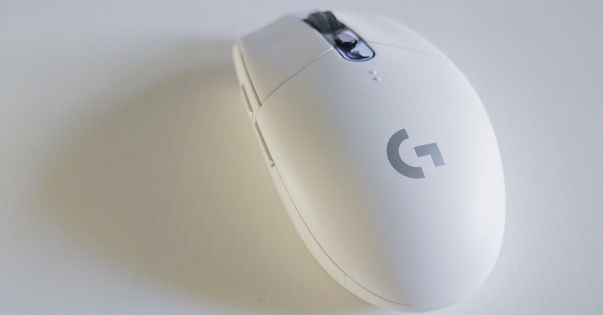 white logitech mouse image Unslider | Laptop Reviews & Buying Guides