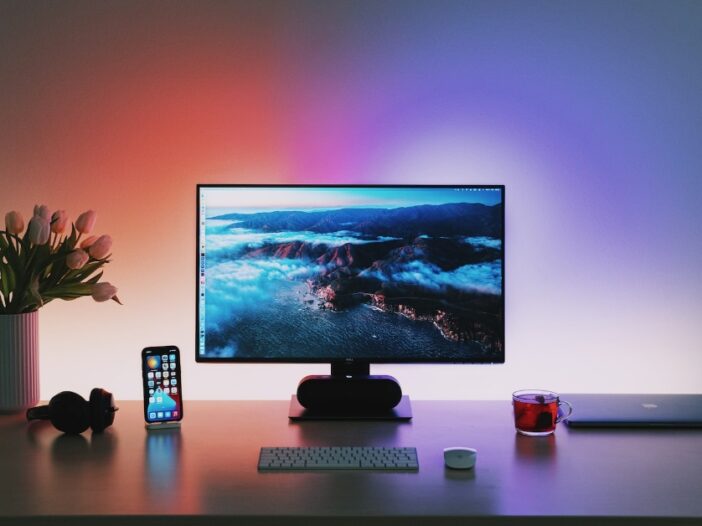 workspace minimalism image