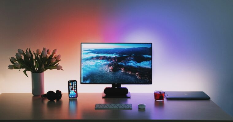 workspace minimalism image