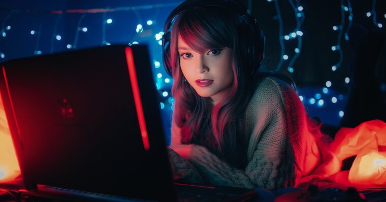 gamer girl with a laptop