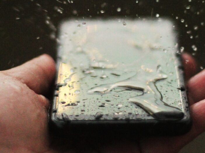 Waterproof phone image