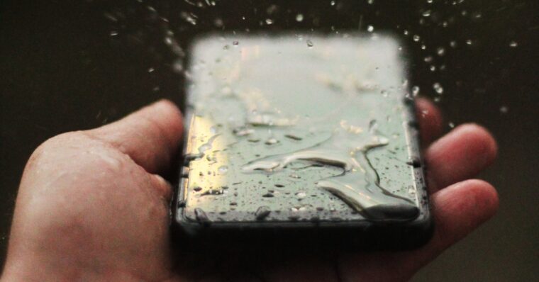 Waterproof phone image